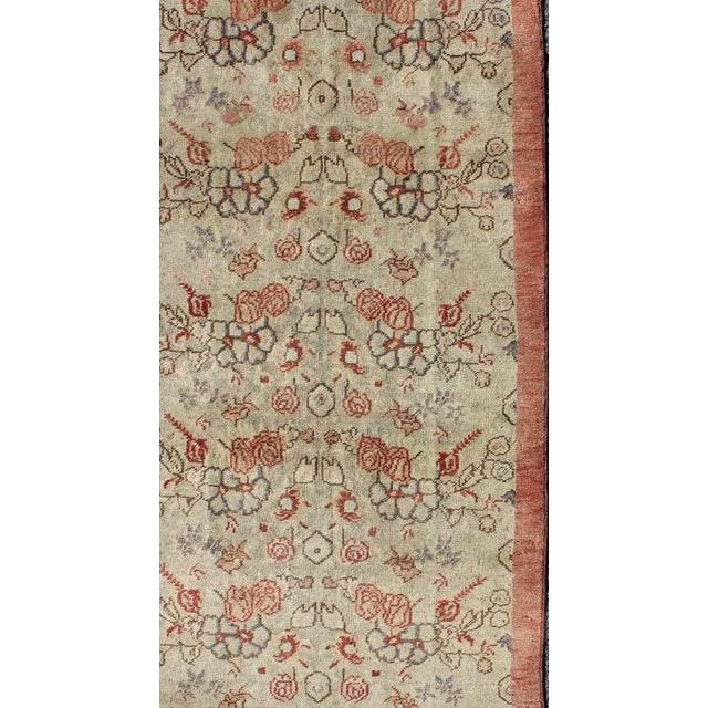 Vintage Turkish Oushak Rug With Pale Cream Field and Soft Rose Border For Sale In Atlanta - Image 6 of 8