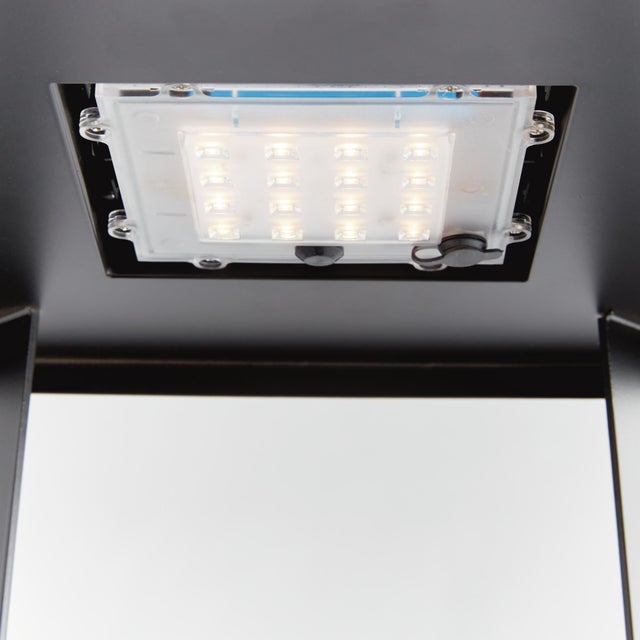 Kenneth Ludwig Chicago Hanley Solar Led Lantern 24" For Sale - Image 4 of 5