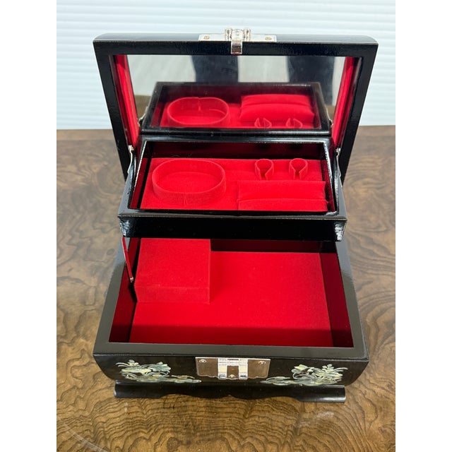 Korean Black Lacquer + Mother of Pearl Locking Jewelry Box, Small For Sale - Image 4 of 12