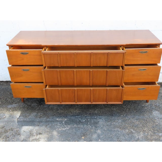 Kent Coffey Parkway Mid Century Modern Low Long Dresser Bathroom Vanity 6385 For Sale - Image 15 of 16