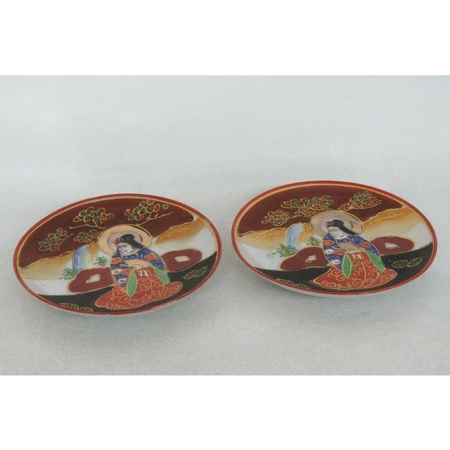Satsuma Style Geisha Hand Painted Japanese Small Trinket Plates - A Pair For Sale - Image 9 of 11