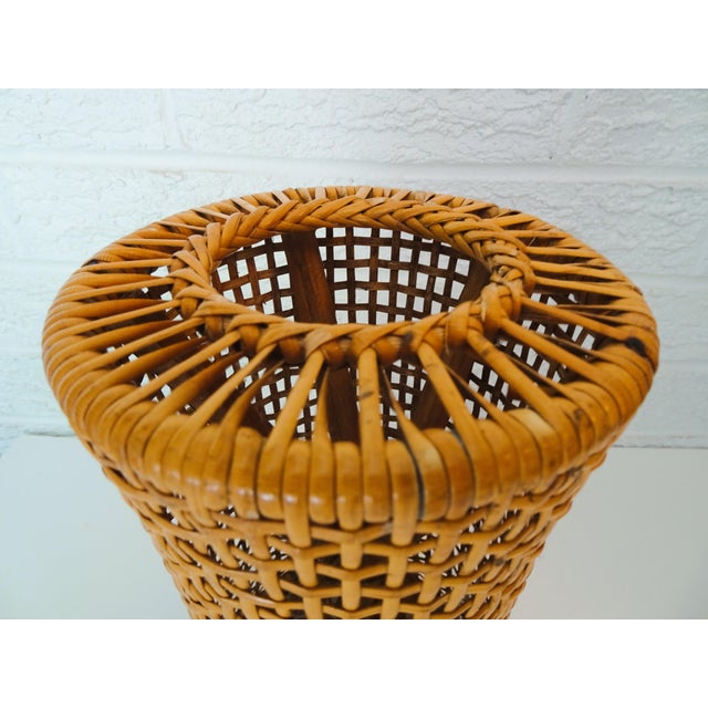 This is a Japanese pillow made/ woven from rattan, bamboo??? Very tight weave and has wood supports inside. I bought this...