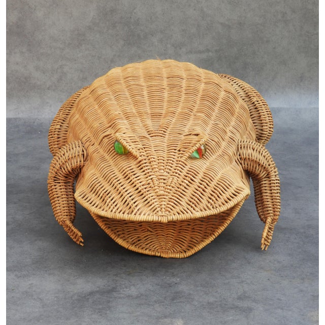 Mid-Century Modern French Wicker Frog Basket by Olivier Cajan, 1970 For Sale - Image 3 of 8