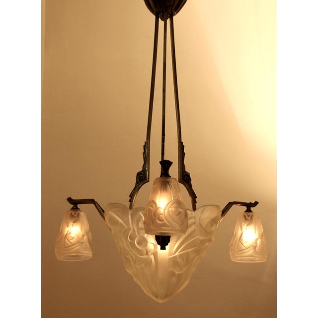 French Art Deco Chandelier by David Gueron for Verrerie D'Art Degué, 1930s For Sale - Image 13 of 18