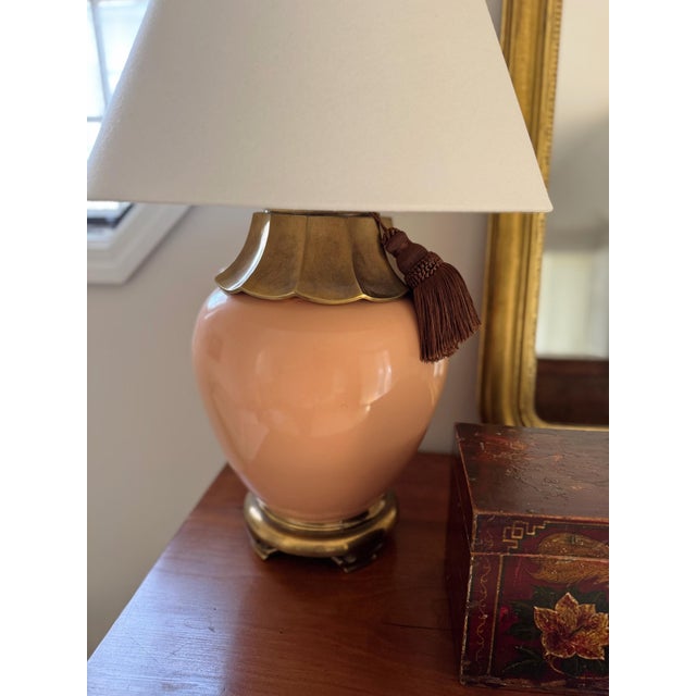 Chinoiserie 1960s Ginger Jar Peach Table Lamp For Sale - Image 3 of 4