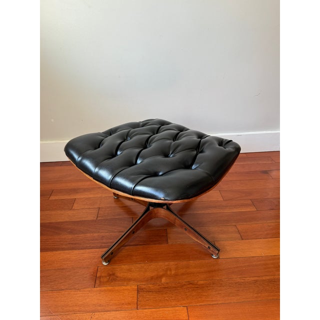 The Mr. Chair ottoman was designed by George Mulhauser for Plycraft to accompany the iconic Mr. Chair. The beautiful...