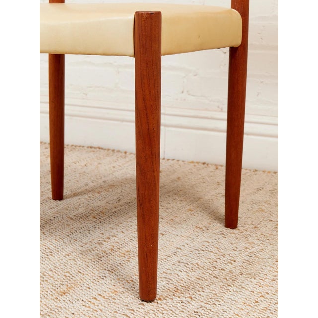 Mid 20th Century Danish Modern Teak Chairs With Seat For Sale In Los Angeles - Image 6 of 6