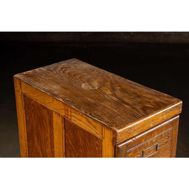 Antique Oak 4-Drawer Filing Cabinet For Sale In Chicago - Image 6 of 10