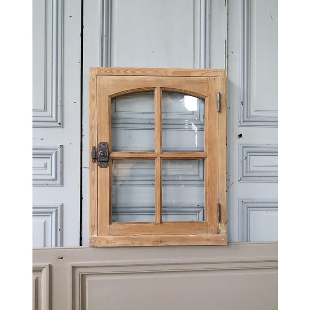 Two charming, slightly arched windows with original latches. They are sold with their frames, ready to install. Ideal for...