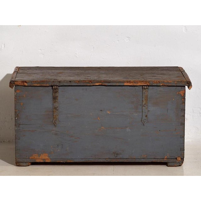 Rustic Antique Trunk with Pearl Gray Patina, 1900 For Sale - Image 3 of 16