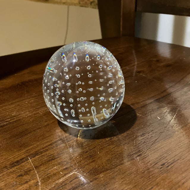 Beautiful round Crystal clear paperweight made in Poland The round paperweight is nice and heavy, crystal with the small...