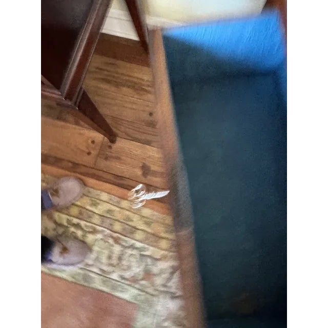 Late 19th-Century French Is Louis XV-Style Marquetry Writing Desk or Writing Table For Sale - Image 12 of 15