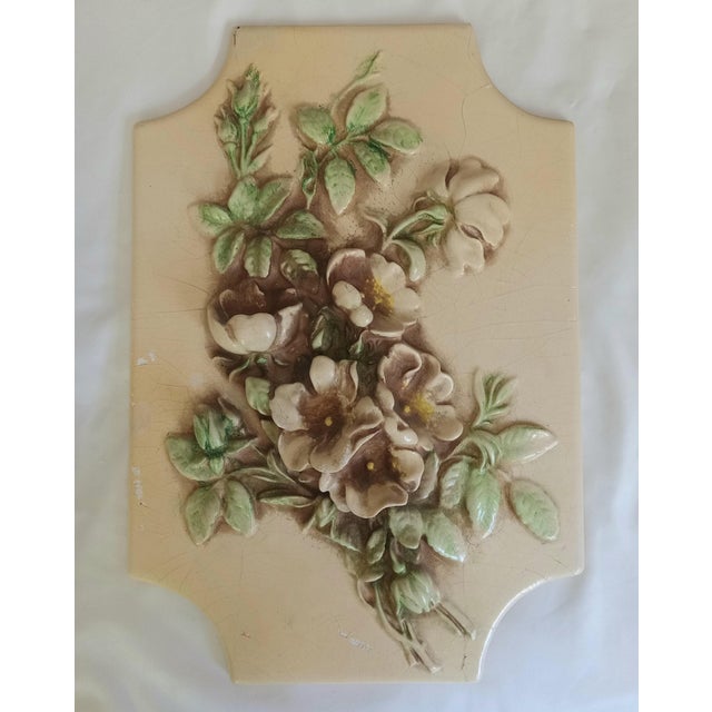 Late 1800's early 1900's three D Rose plaques. Once owned by my late mothers Great Aunt. Finish is crackled, minor...