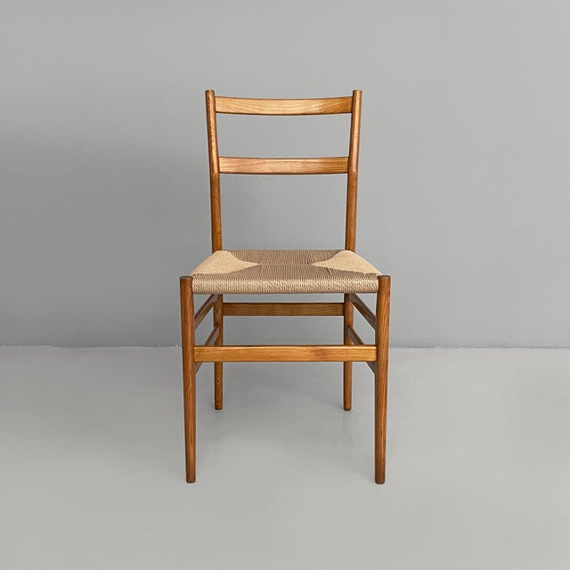 Mid-Century Modern Mid-Century Modern Italian Straw and Wood Leggera Chairs by Gio Ponti for Cassina, 1960s, Set of 6 For Sale - Image 3 of 16