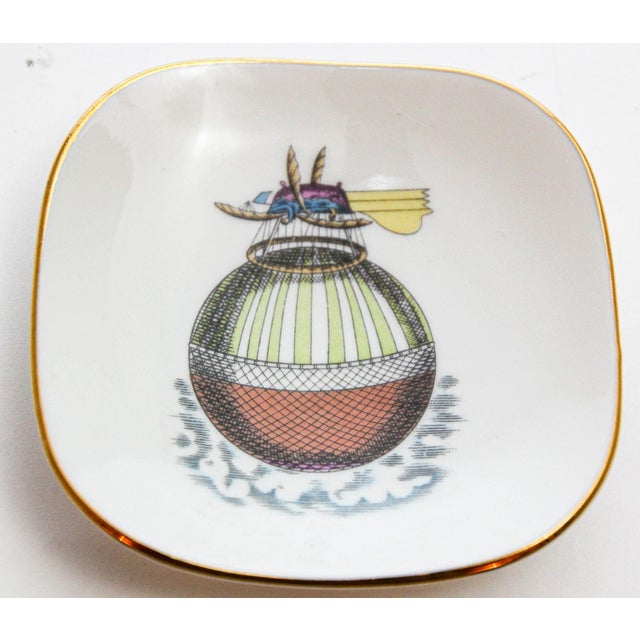 Late 20th Century Richard Ginori Porcelain Collectible Dishes Alitalia Airlines Hot Air Balloon For Sale - Image 5 of 9