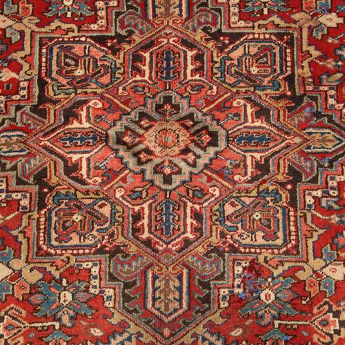 Middle Eastern Heriz Rug For Sale - Image 4 of 10
