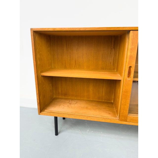 Danish Oak Display Case from Brouer, 1960s For Sale - Image 15 of 18