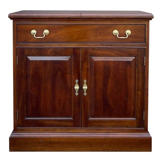 Stickley Traditional Chippendale Cherry Rolling Flip Top Server or Bar Cart For Sale