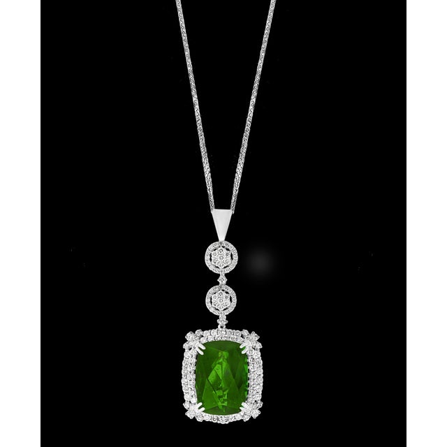 17 Carat Green Tourmaline and 4 Carat Diamond Pendant / Necklace 14 Karat Gold For Sale - Image 17 of 18