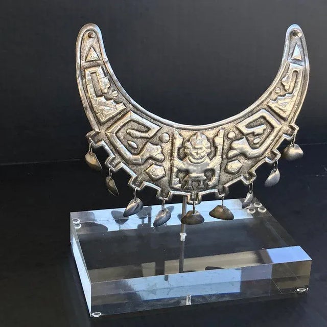 Metal Early 20th Century Museum Mounted Grand Tour Inca or Sipan Silver Official Necklace For Sale - Image 7 of 13