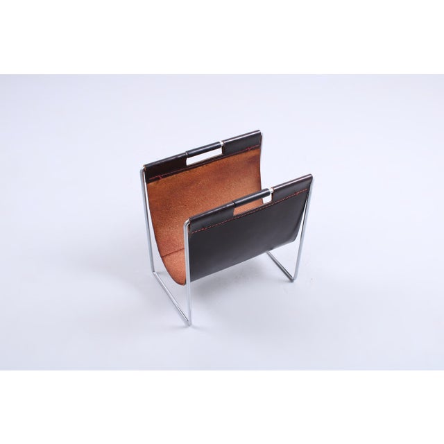 During the 1960s, many Dutch companies such as Pastoe and Tomado achieved international success by creating small metal...