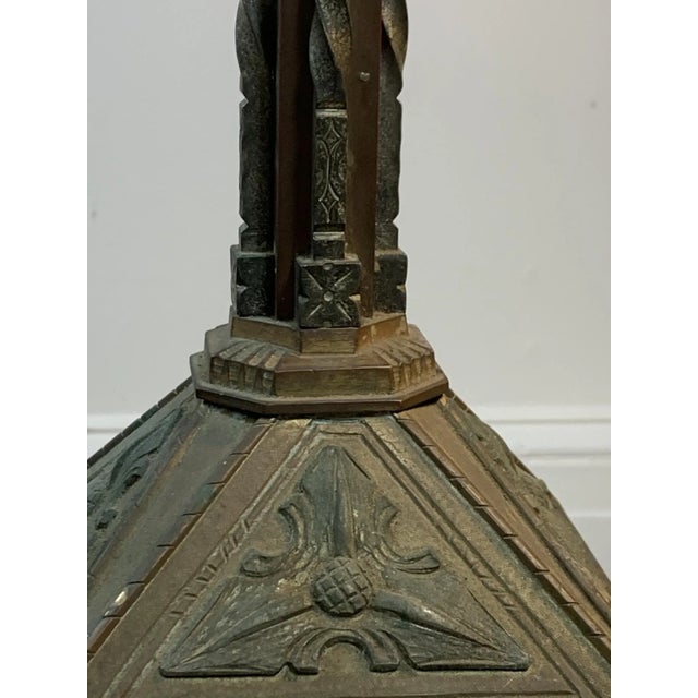 Origin United States Period 1900-1919 Dimensions H. 24 in; Diam. 7.5 in; H. 60.96 cm; Diam. 19.05 cm; Condition Good....