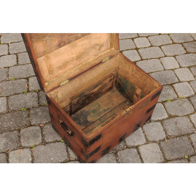English Oak Trunk with Metal Accents and Lateral Handles, Late 19th Century For Sale - Image 11 of 12