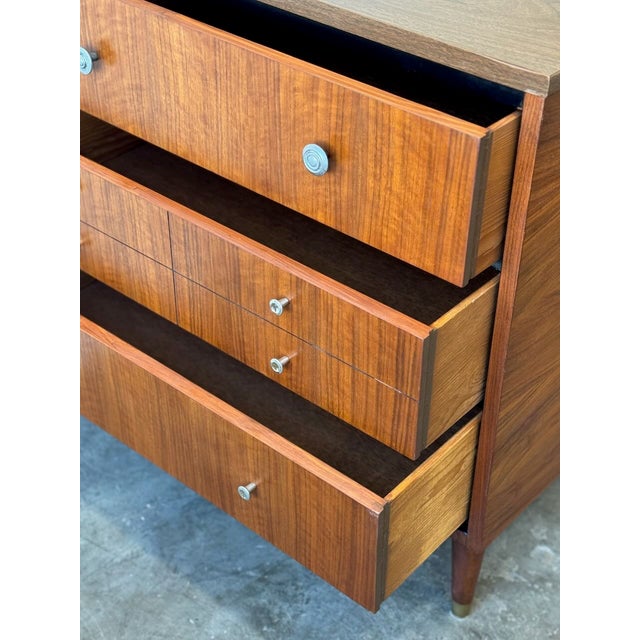 1960s "Townset" Chest of Drawers by Morris of Ca, Attributed For Sale - Image 10 of 11