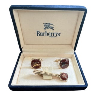 Vintage Burberry Gold Plate & Red Lacquer Cufflinks & Tie Clip "Circa 1970s" For Sale