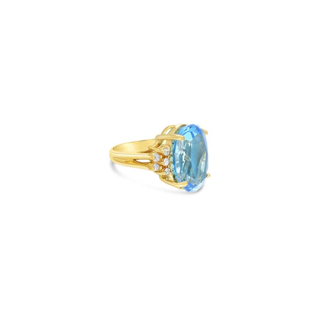 Contemporary 11 Carat Blue Topaz Diamond Cocktail Ring, Size 7 For Sale - Image 3 of 3