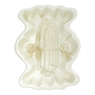 White Victorian Asparagus Food Mold 19th Century For Sale