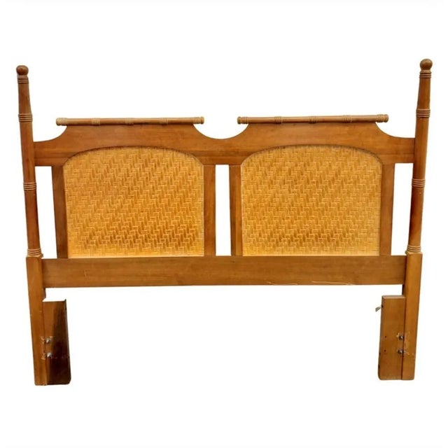 Tan Mid Century Faux Bamboo Maple Split Reed Panels Queen Size Headboard For Sale - Image 8 of 8