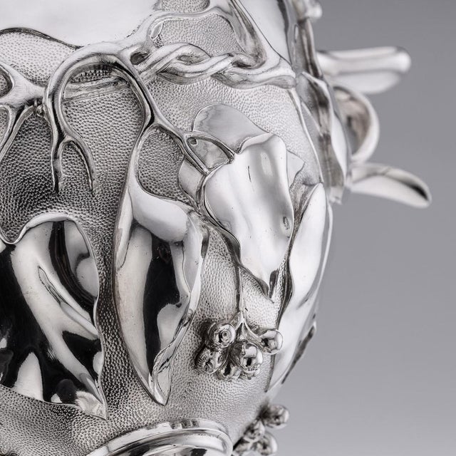 19th Century Victorian Silver Skyphos Cup by Edward & John Barnard, 1867 For Sale - Image 11 of 18
