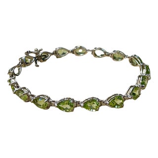 15 Carat Genuine Natural Peridot & Diamond Tennis Bracelet 14 Karat White Gold For Sale