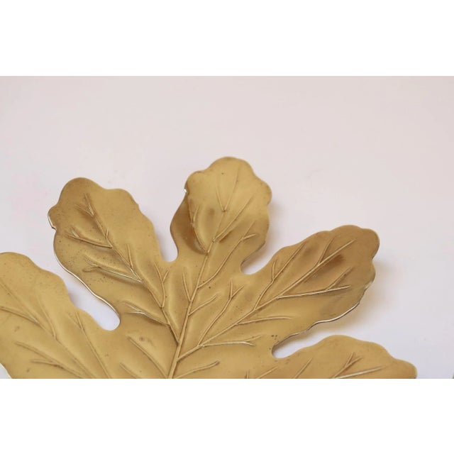 Pair of Vintage Hollywood Regency-Style Brass Leaf Catchalls / Decorative Dishes For Sale - Image 15 of 17