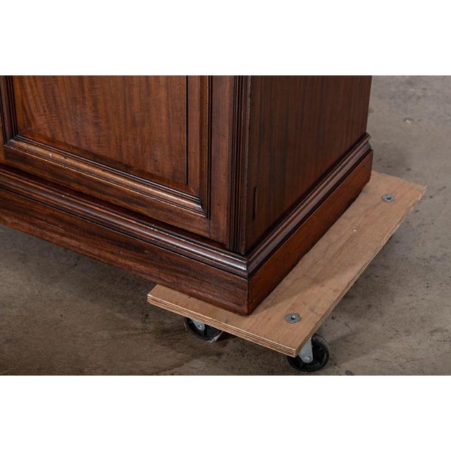 Antique English Triple Glazed Bookcase in Mahogany, 1870 For Sale - Image 13 of 18