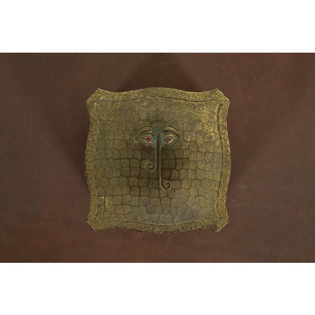 Early 20th Century Roycroft Arts & Crafts Hammered Brass Over Copper Inkwell For Sale - Image 5 of 15