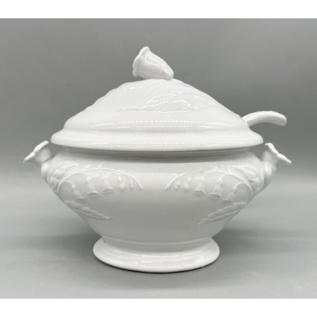 Antique English Ironstone Covered Sauce Tureen by J & J Edwards – Fenton Pattern - Victorian, Farmhouse, Cottagecore For Sale - Image 9 of 16