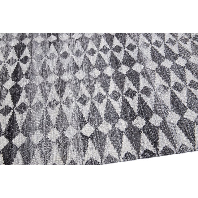Light Gray "Sheaf" Modern Flatweave Geometric Light Gray Oversized Rug by Doris Leslie Blau For Sale - Image 8 of 10