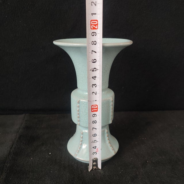 Ceramic Chinese Ceramic Vase,Guan Ware Crackle Glaze Celadon Porcelain Huagu Vase For Sale - Image 7 of 10