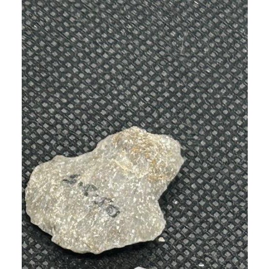 15th Century & Earlier Collection of 10 Museum Cataloged Connecticut River Valley Quartz Artifacts Indigenous Lithic Tools For Sale - Image 5 of 14
