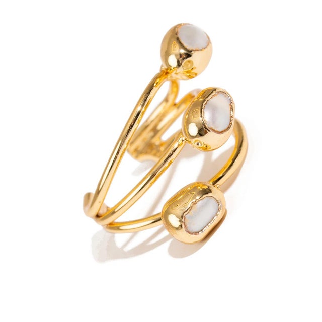 Early 21st Century Trio Pearl Harmony Gold Adjustable Ring, Size 8 For Sale - Image 5 of 8