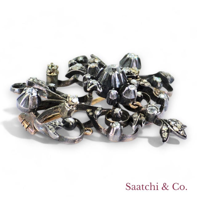 Early 20th Century Vintage Diamond and 10k Gold Brooch / Pin For Sale - Image 4 of 8