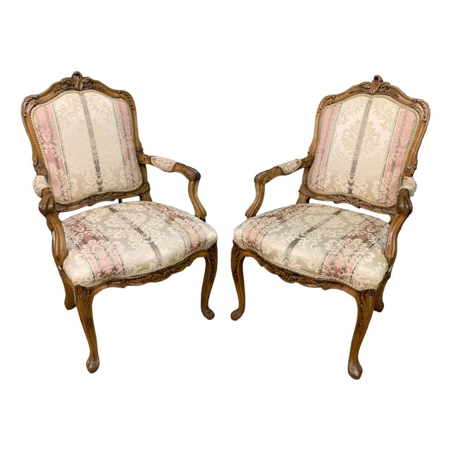 French Carved Walnut Armchairs, 1910, Set of 2 For Sale