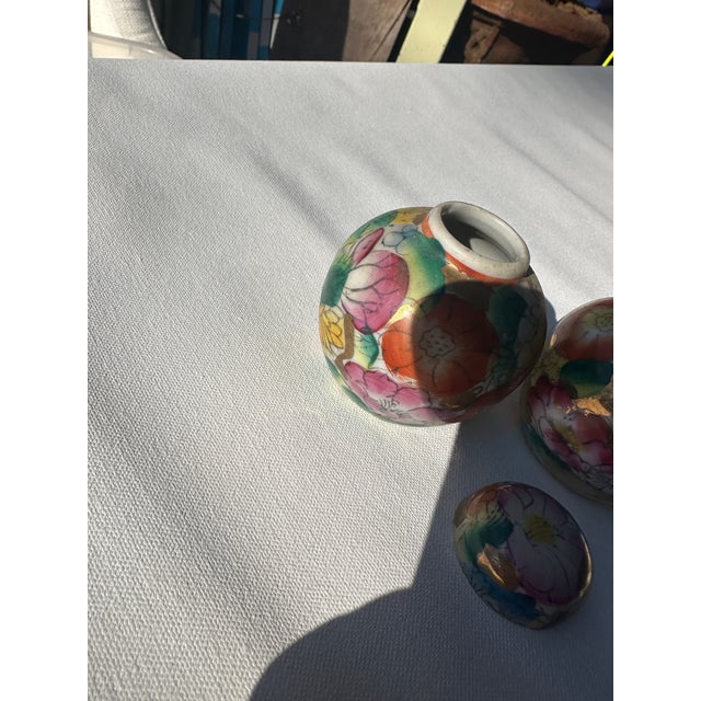 Pair of Small Vintage Asian Floral Vases For Sale In Atlanta - Image 6 of 7