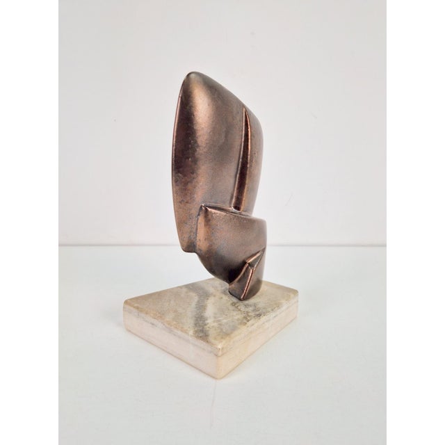 Abstract ceramic sculpture on marble base 1960 Unfortunately not signed, but beautifully stylized sculpture condition: in...