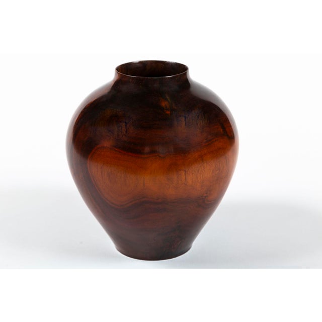 Hand-Turned Walnut Vase, 20th Century For Sale In New York - Image 6 of 10
