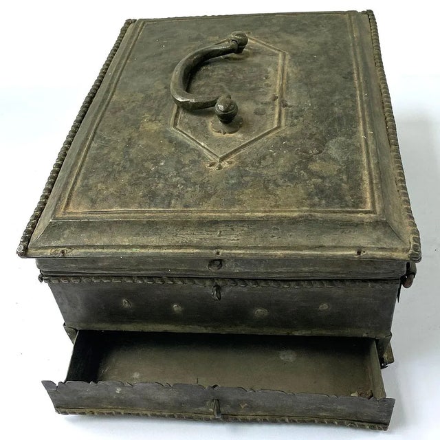 Anglo Indian Georgian Campaign Patinated Brass Desk Box For Sale - Image 11 of 12