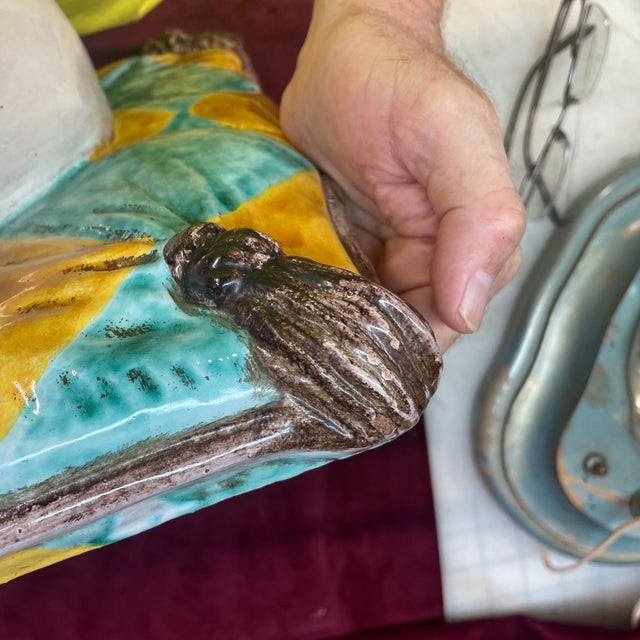 Ceramic 1960s Italian Hollywood Regency Terra Cotta Majolica Glazed Cat on Cushion Attributed to Bellini and Cantagalli For Sale - Image 7 of 8