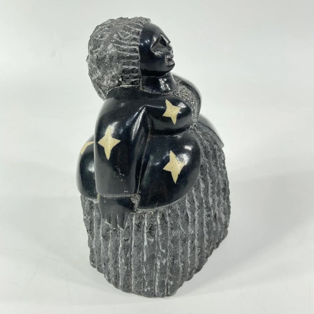 African Early 20th Century Shona Stone Woman Sculpture In The Style of Colleen For Sale - Image 3 of 9